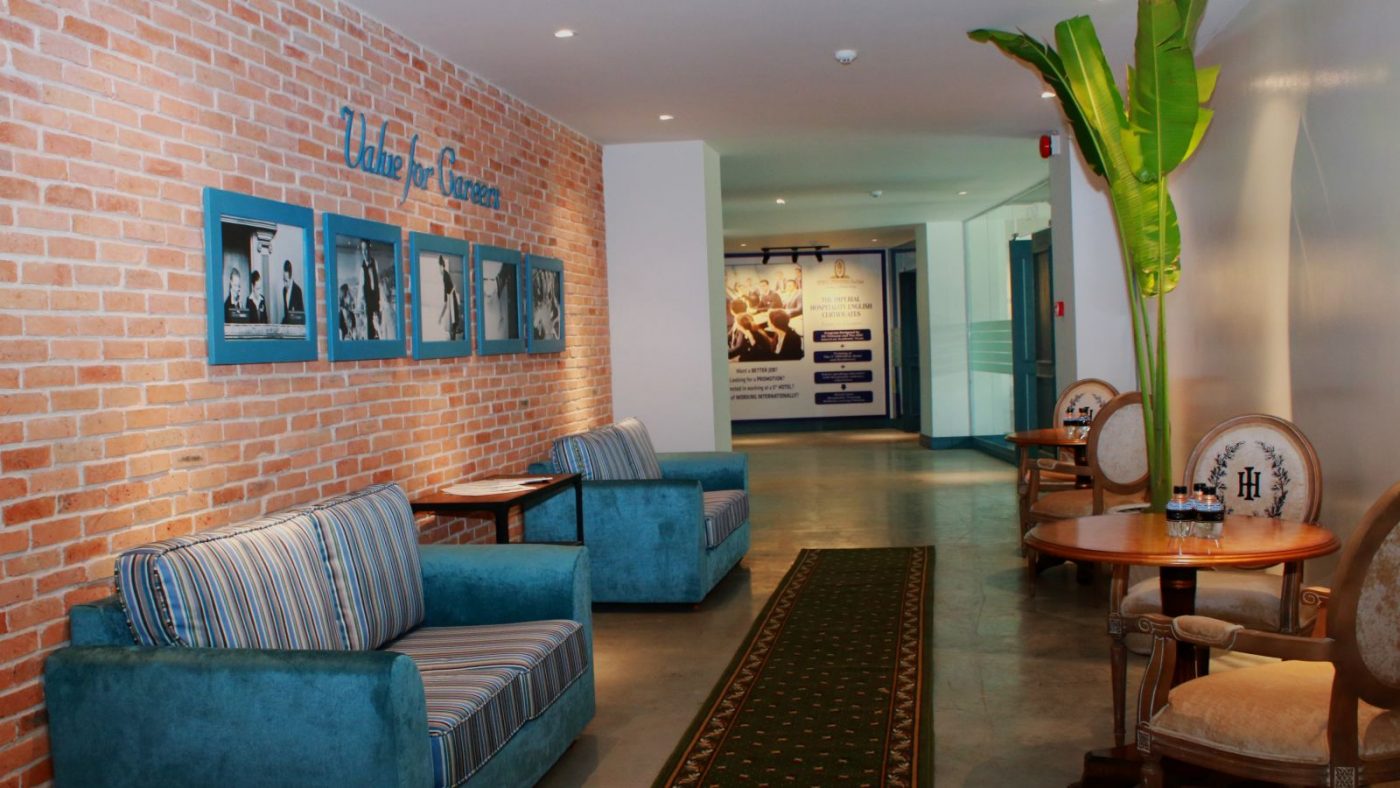 TRƯỜNG CAO ĐẲNG DẦU KHÍ