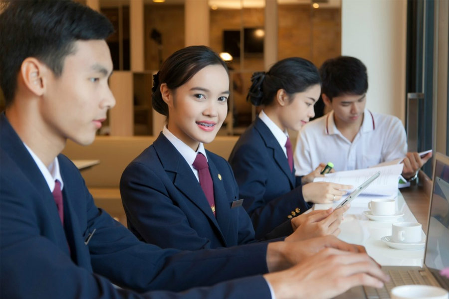 TRƯỜNG CAO ĐẲNG DẦU KHÍ