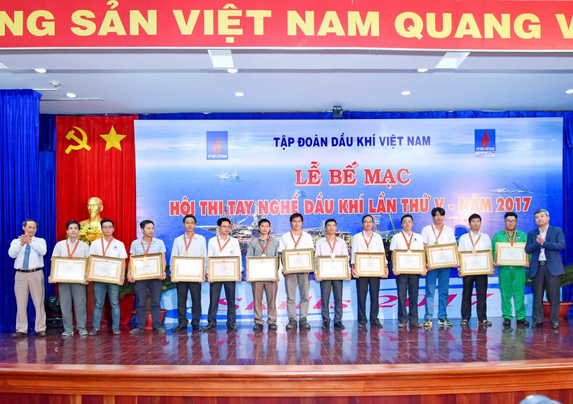 TRƯỜNG CAO ĐẲNG DẦU KHÍ