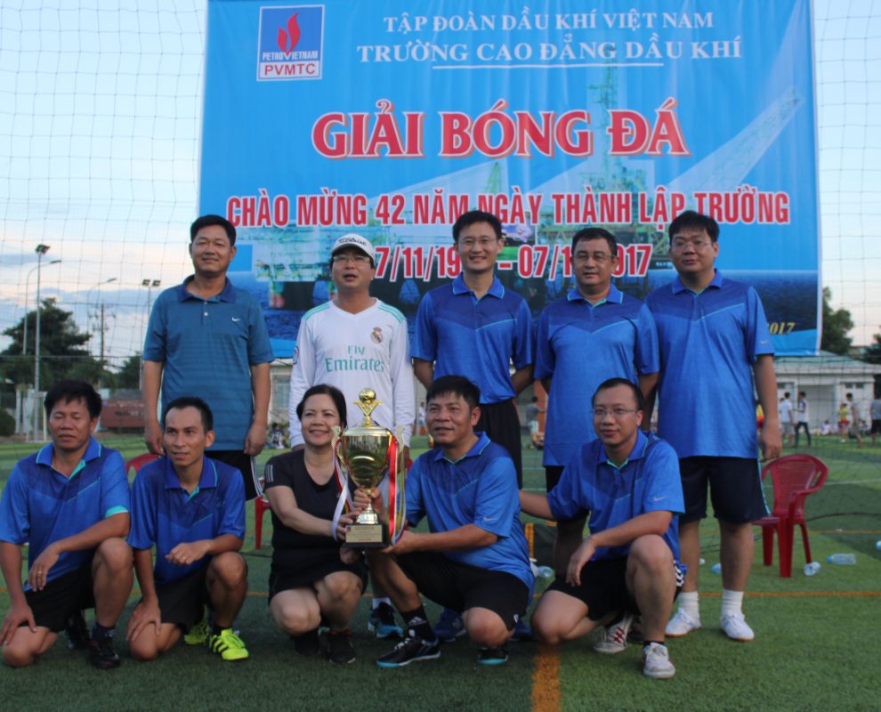TRƯỜNG CAO ĐẲNG DẦU KHÍ