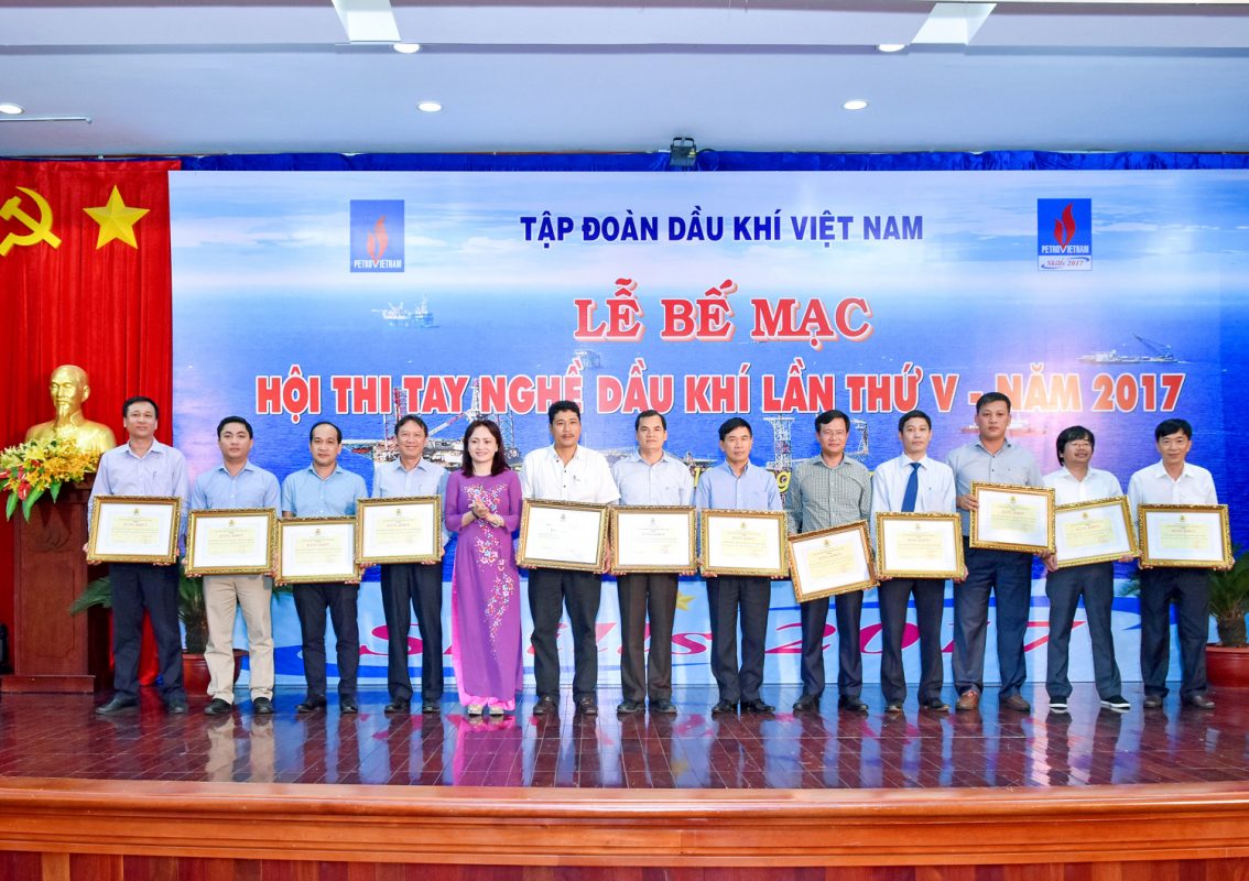 TRƯỜNG CAO ĐẲNG DẦU KHÍ