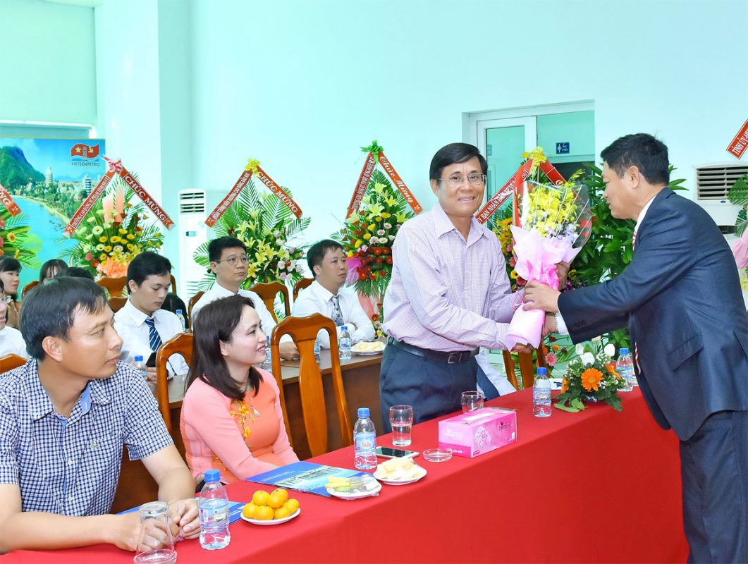 TRƯỜNG CAO ĐẲNG DẦU KHÍ