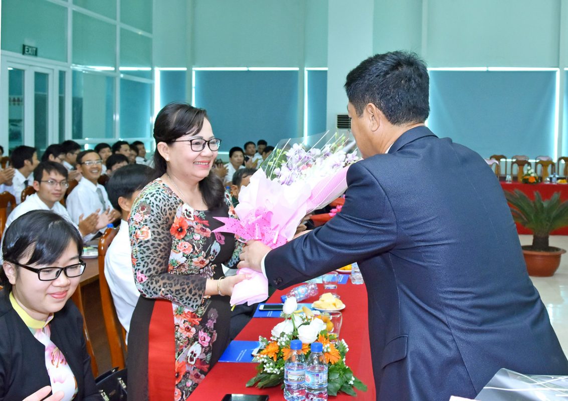 TRƯỜNG CAO ĐẲNG DẦU KHÍ