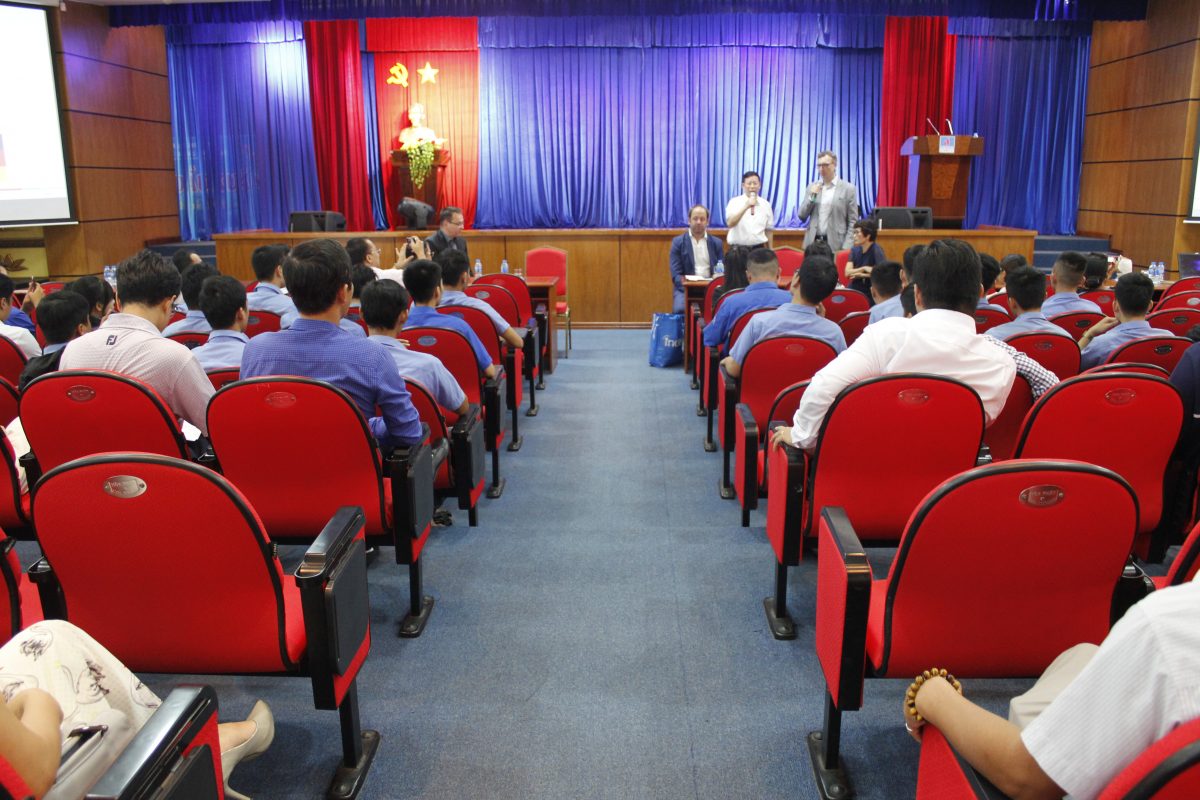 TRƯỜNG CAO ĐẲNG DẦU KHÍ