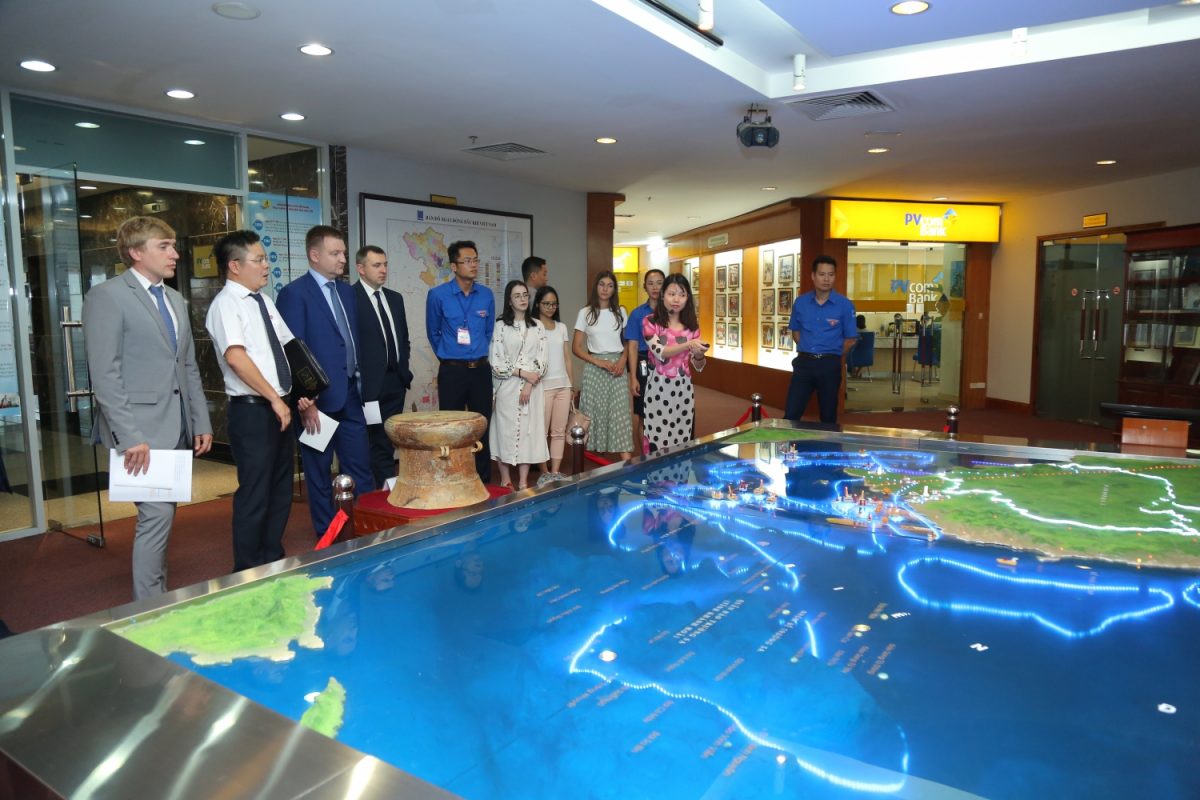TRƯỜNG CAO ĐẲNG DẦU KHÍ