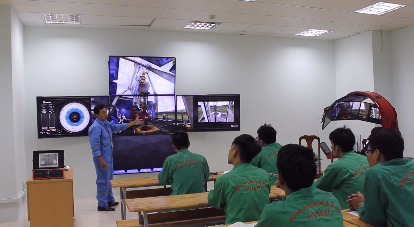 TRƯỜNG CAO ĐẲNG DẦU KHÍ
