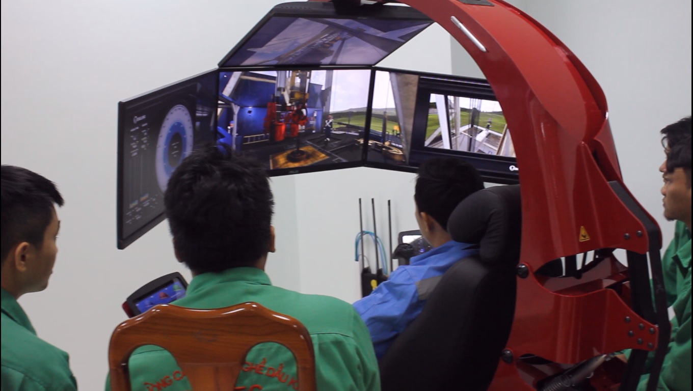 TRƯỜNG CAO ĐẲNG DẦU KHÍ