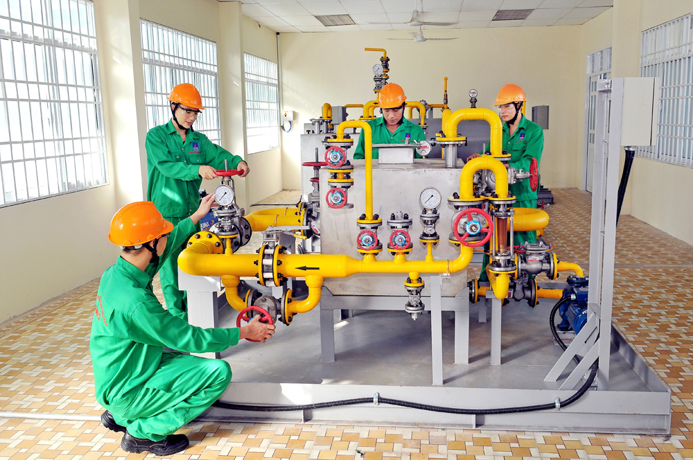 TRƯỜNG CAO ĐẲNG DẦU KHÍ