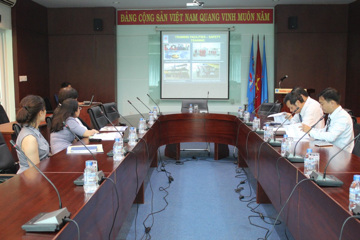 TRƯỜNG CAO ĐẲNG DẦU KHÍ
