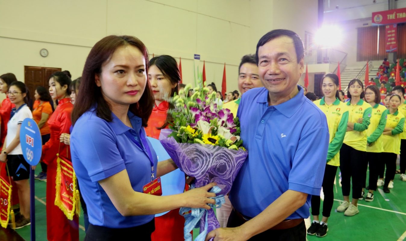 TRƯỜNG CAO ĐẲNG DẦU KHÍ