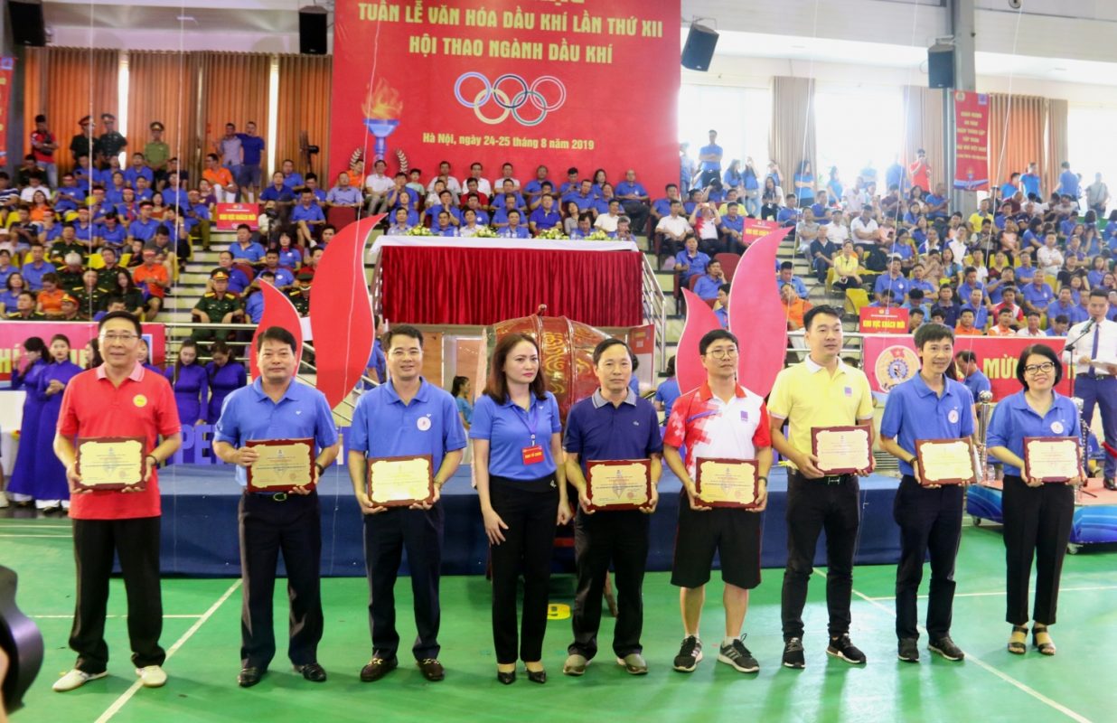 TRƯỜNG CAO ĐẲNG DẦU KHÍ