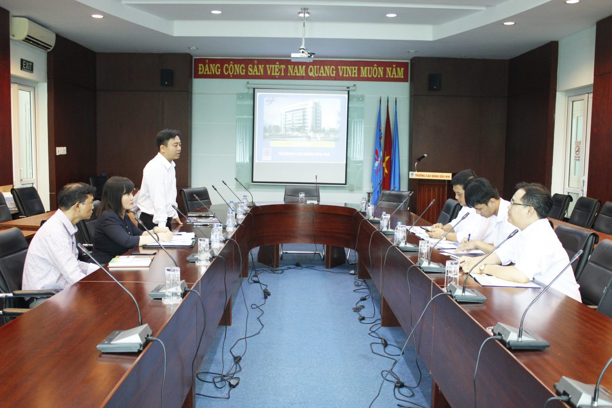 TRƯỜNG CAO ĐẲNG DẦU KHÍ