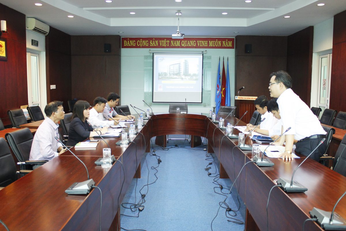 TRƯỜNG CAO ĐẲNG DẦU KHÍ