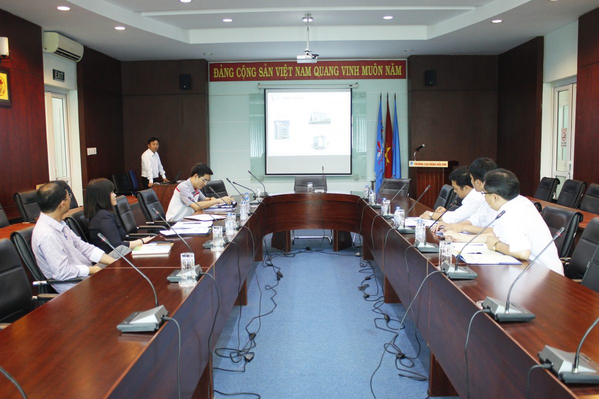 TRƯỜNG CAO ĐẲNG DẦU KHÍ