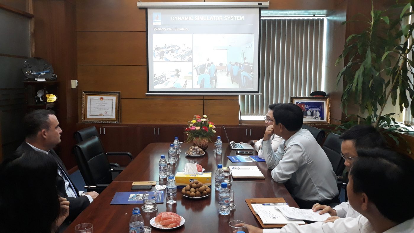 TRƯỜNG CAO ĐẲNG DẦU KHÍ