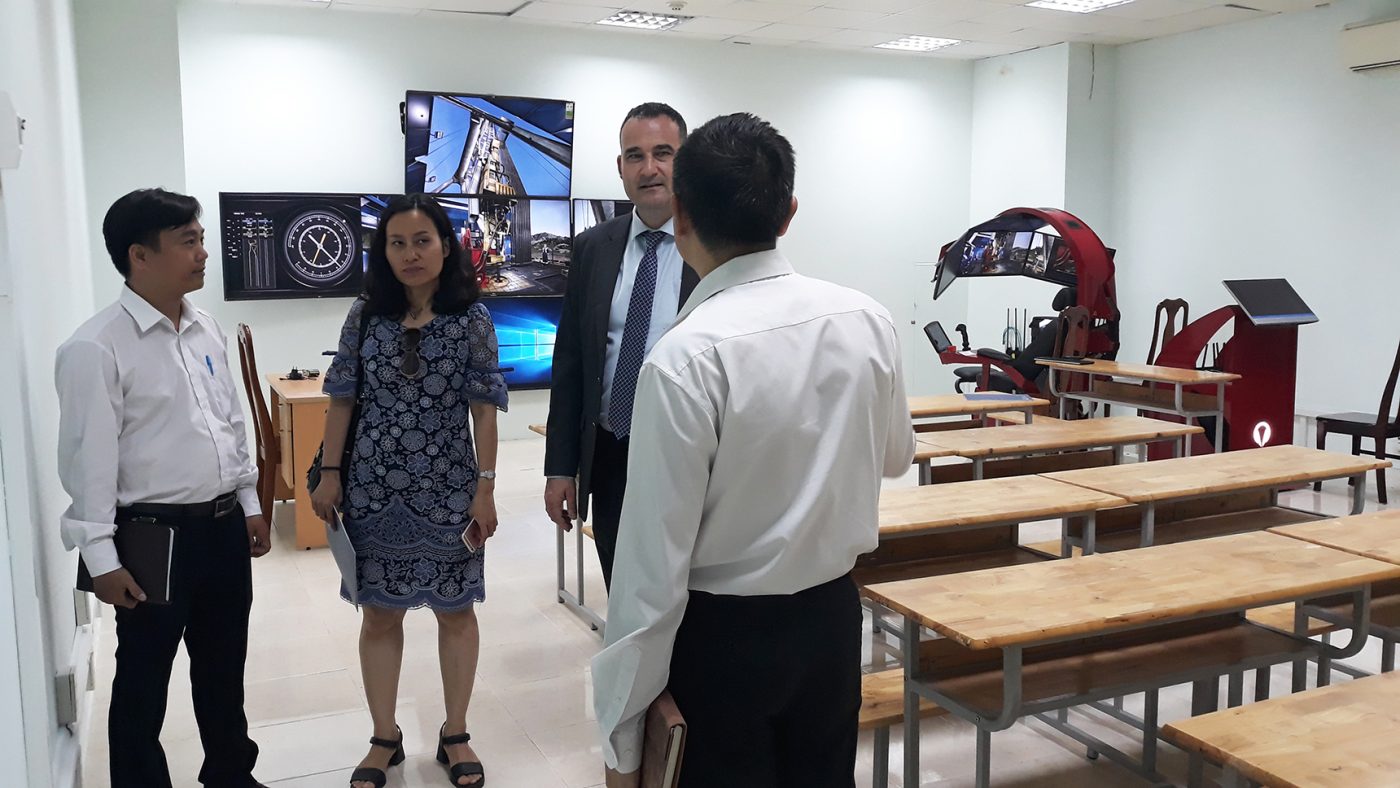 TRƯỜNG CAO ĐẲNG DẦU KHÍ