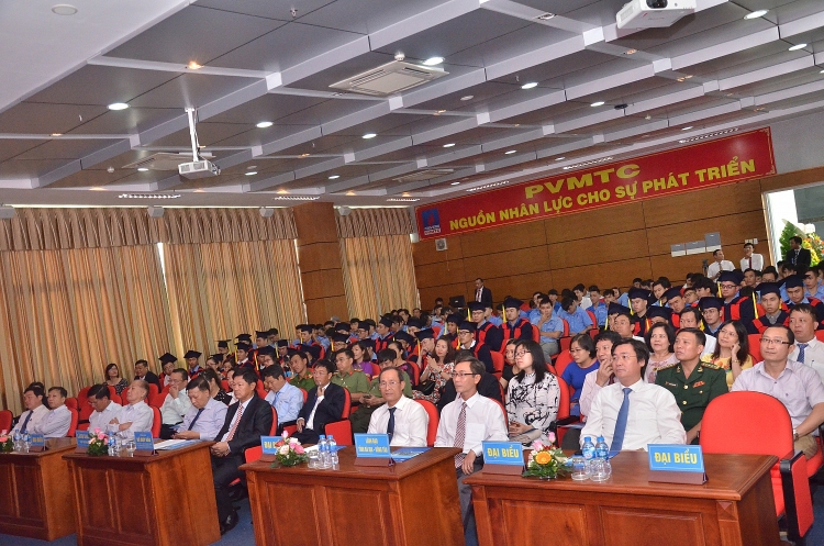 PVMTC tổ chức trao bằng tốt nghiệp và khai giảng năm học 2019-2020