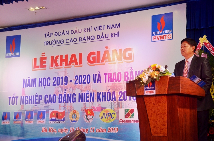 PVMTC tổ chức trao bằng tốt nghiệp và khai giảng năm học 2019-2020