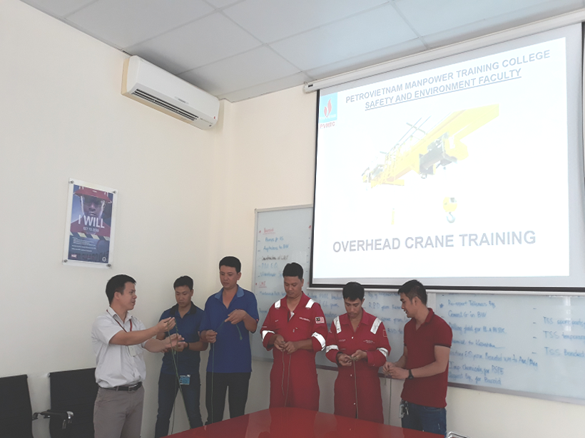 TRƯỜNG CAO ĐẲNG DẦU KHÍ