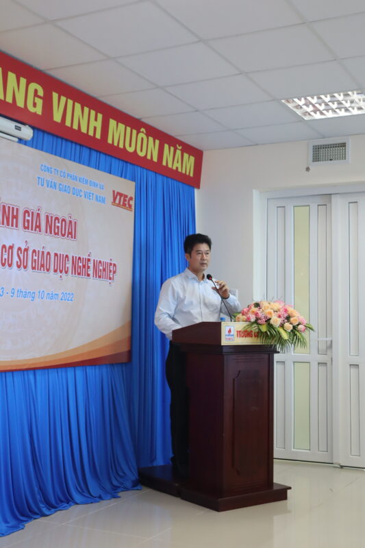 TRƯỜNG CAO ĐẲNG DẦU KHÍ