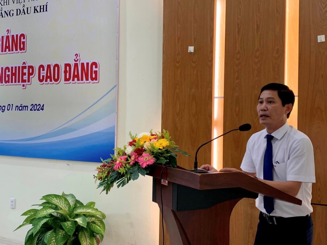 TRƯỜNG CAO ĐẲNG DẦU KHÍ