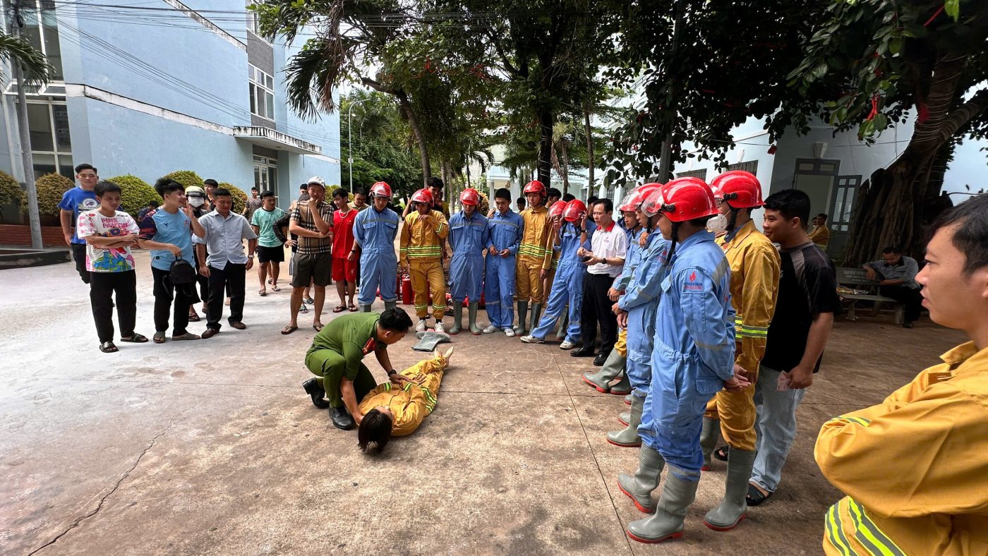 TRƯỜNG CAO ĐẲNG DẦU KHÍ