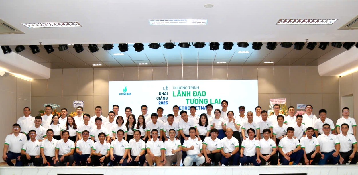Petrovietnam khai giảng chương trình “Lãnh đạo tương lai Petrovietnam 2025” Petrovietnam khai giảng chương trình “Lãnh đạo tương lai Petrovietnam 2025”