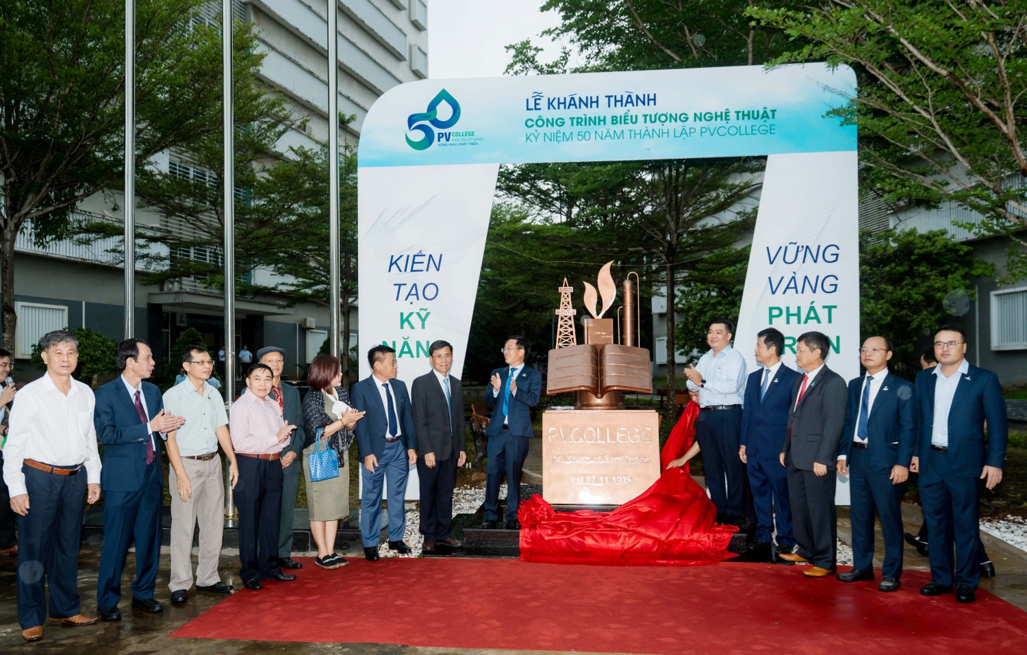 PV College kỷ niệm 50 năm thành lập: Hành trình của bản lĩnh và sự đổi mới PV College kỷ niệm 50 năm thành lập: Hành trình của bản lĩnh và sự đổi mới