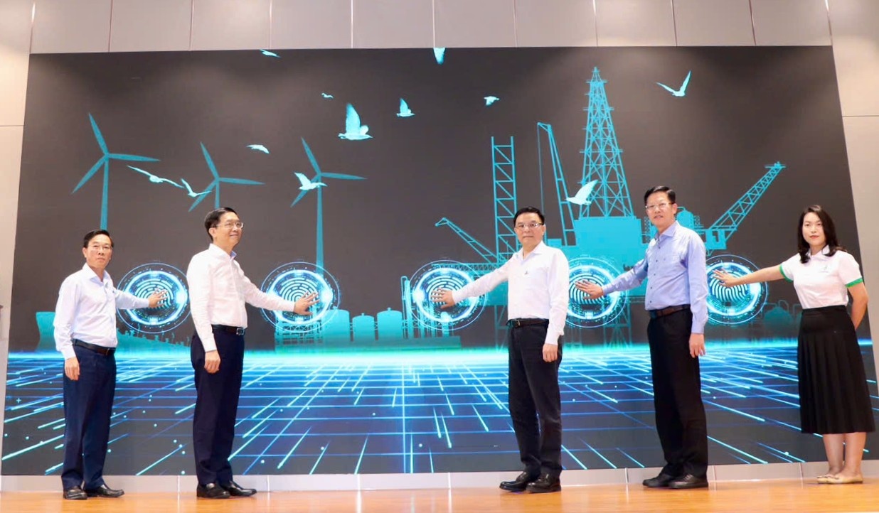 TRƯỜNG CAO ĐẲNG DẦU KHÍ