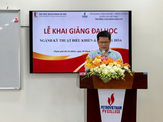 KHAI GIẢNG LỚP LIÊN THÔNG ĐẠI HỌC