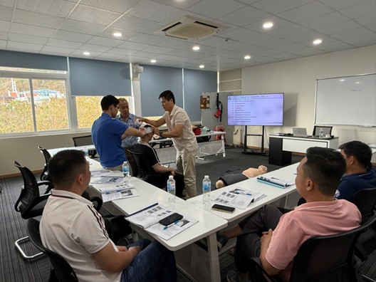 PVCOLLEGE TỔ CHỨC ĐÀO TẠO KHÓA ADVANCED FIRST AID (AFA) CHO CÔNG TY JVPC