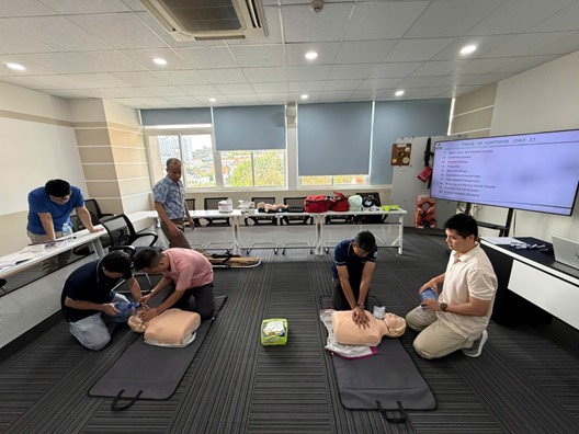 PVCOLLEGE TỔ CHỨC ĐÀO TẠO KHÓA ADVANCED FIRST AID (AFA) CHO CÔNG TY JVPC