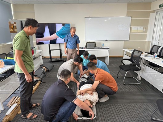 PVCOLLEGE TỔ CHỨC ĐÀO TẠO KHÓA ADVANCED FIRST AID (AFA) CHO CÔNG TY JVPC