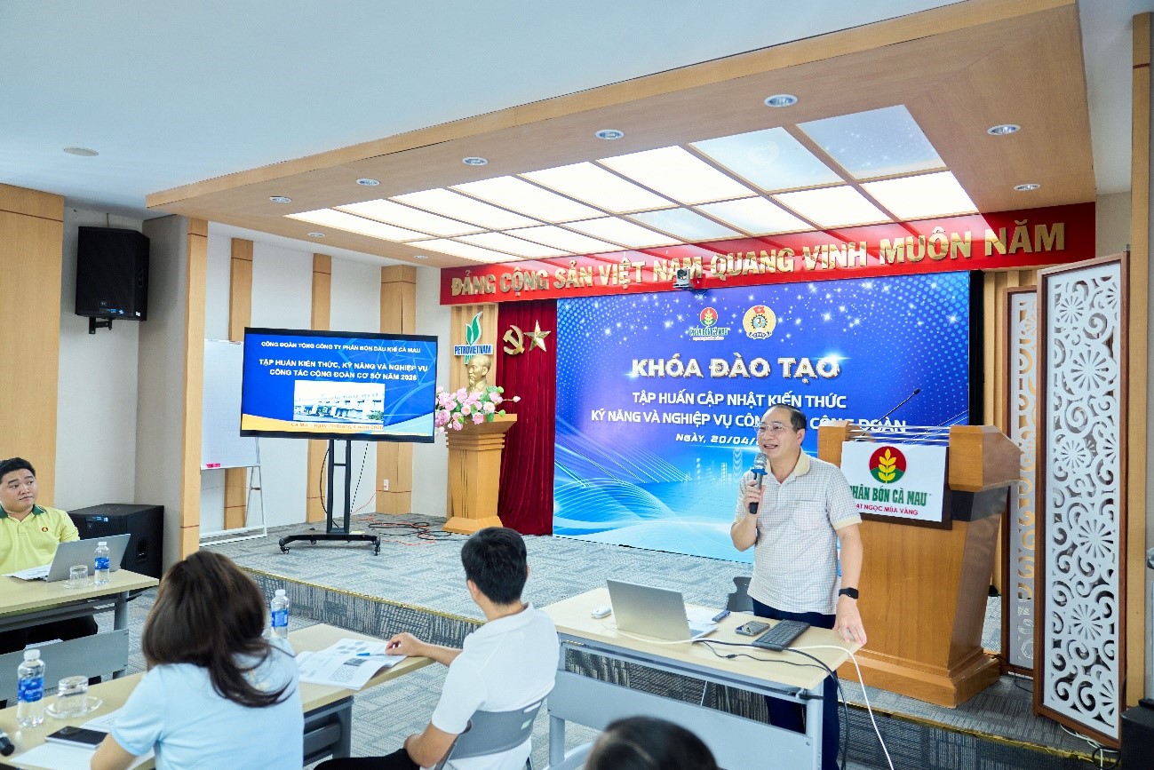 Hội nghị tập huấn: Cập nhật kiến thức Kỹ năng & Nghiệp vụ công tác công đoàn