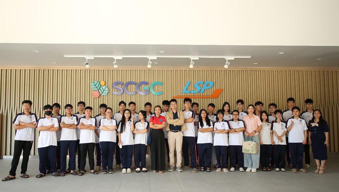 ĐÓN ĐOÀN HỌC SINH THPT THAM QUAN, TRẢI NGHIỆM THỰC TẾ TẠI TỔ HỢP HÓA DẦU LONG SƠN VÀ TRƯỜNG CAO ĐẲNG DẦU KHÍ