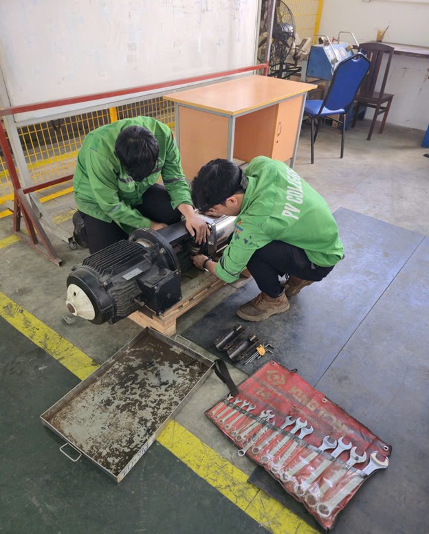 PVCOLLEGE TỔ CHỨC KỲ THI TỐT NGHIỆP KHÓA 2023: KHẲNG ĐỊNH CHẤT LƯỢNG ĐÀO TẠO GẮN LIỀN VỚI THỰC TIỄN DOANH NGHIỆP