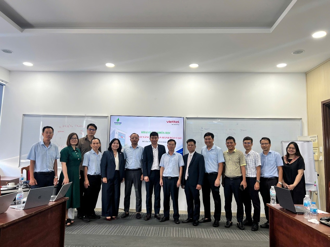 PVCOLLEGE NÂNG CAO NĂNG LỰC VẬN HÀNH ĐÀO TẠO VÀ THIẾT KẾ HỌC LIỆU TRONG GIẢNG DẠY SỐ