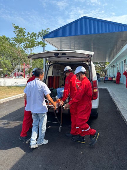 TRUNG TÂM ĐÀO TẠO ATMT (PVCOLLEGE) TĂNG CƯỜNG NĂNG LỰC ỨNG CỨU Y TẾ KHẨN CẤP THÔNG QUA DIỄN TẬP ĐỊNH KỲ