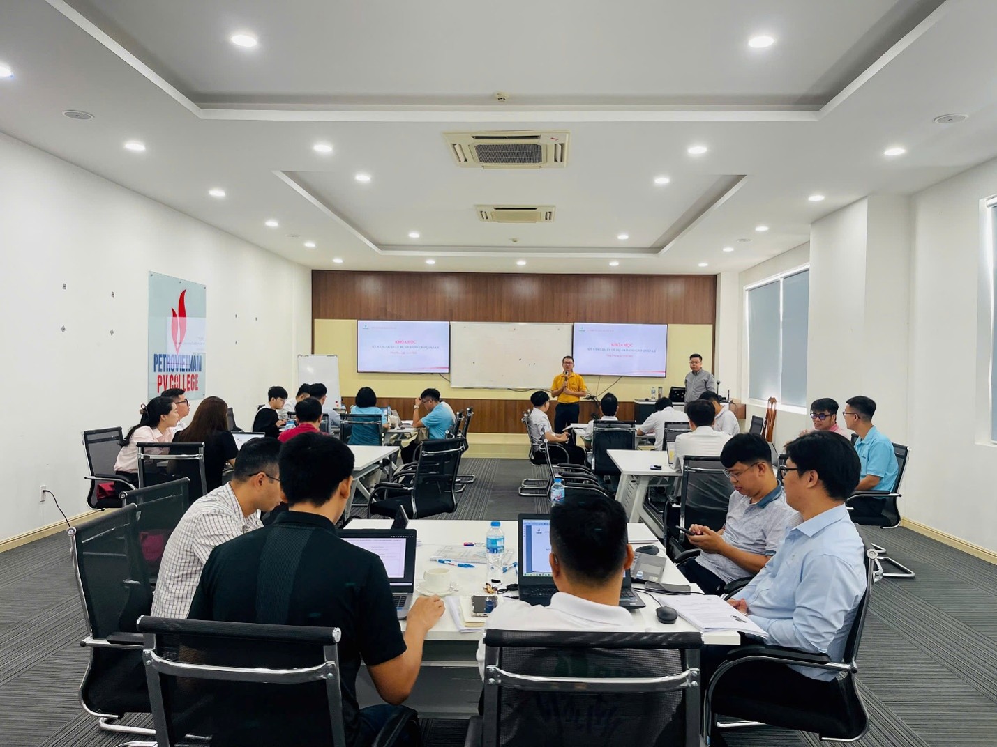 PVCollege triển khai chuyên đề “Quản lý Dự án cho Nhà Quản lý” cho các lớp Petrovietnam-NEXT 2025