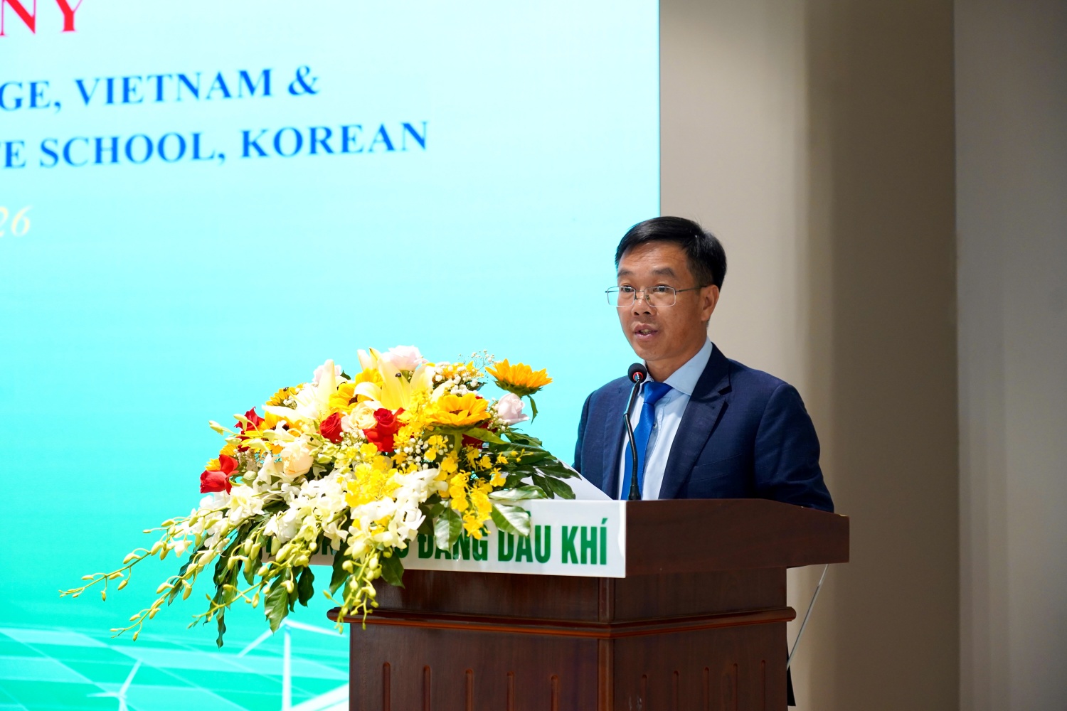 PV College và KEPCO International Nuclear Graduate School (KINGS) ký kết hợp tác đào tạo nguồn nhân lực hạt nhân chất lượng cao PV College và KINGS ký kết hợp tác đào tạo nguồn nhân lực hạt nhân chất lượng cao