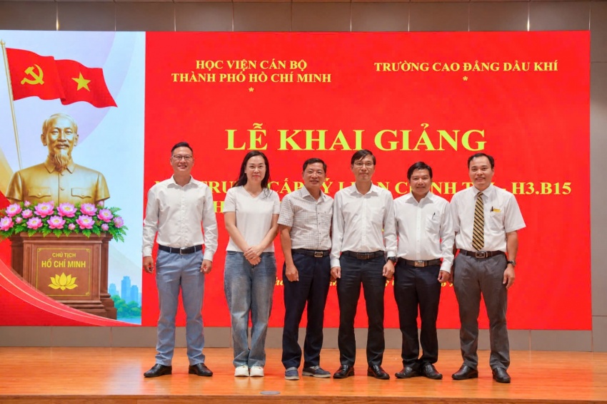 Khai giảng lớp Trung cấp Lý luận chính trị H3.B15 (2026 2028), hệ không tập trung