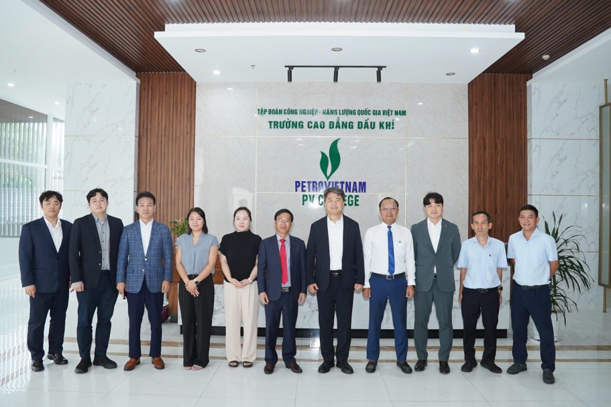 PV College và đối tác Hàn Quốc trao đổi hợp tác đào tạo nhân lực điện hạt nhân