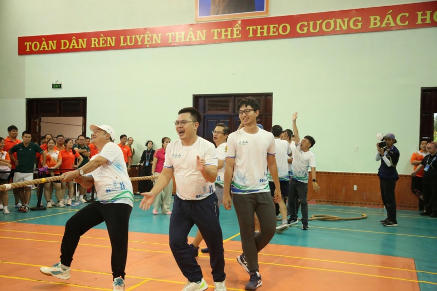 Công đoàn Nghiên cứu Khoa học và Đào tạo bùng nổ sức trẻ, thắt chặt đoàn kết tại Hội thao Petrovietnam 2026 Công đoàn Nghiên cứu Khoa học và Đào tạo bùng nổ sức trẻ, thắt chặt đoàn kết tại Hội thao PETROVIETNAM 2026