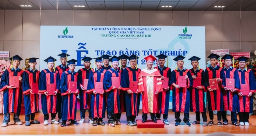 PVCollege định hướng hành trang nghề nghiệp cho tân sinh viên khóa 2026 PVCollege định hướng hành trang nghề nghiệp cho tân sinh viên khóa 2026
