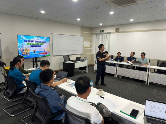 TRƯỜNG CAO ĐẲNG DẦU KHÍ TỔ CHỨC KHÓA ĐÀO TẠO “MERCURY AWARENESS AND MANAGEMENT” CHO CÔNG TY ĐIỀU HÀNH DẦU KHÍ PHÚ QUỐC