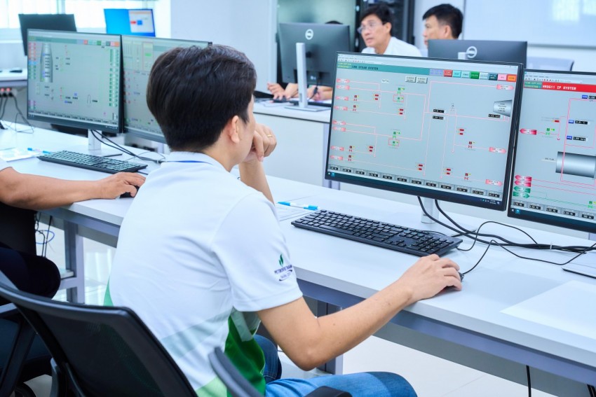 [Chùm ảnh] Ngày thi thứ 2 Hội thi Tay nghề Dầu khí lần IX - năm 2026: Sôi nổi, kịch tính, chính xác trên từng thao tác